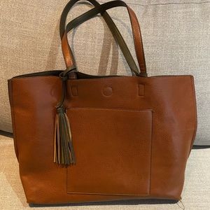 Brown tote with tassel
